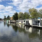 Houseboat 4* アムステルダム