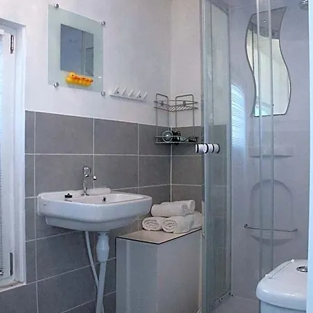 Guest house Houseboat 4*